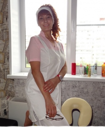 Моя нежность и креативность поразят даже самого искушенного гурмана. 💋 В Москве я считаю все самые сокровенные и желанные фантазии. Мое тело – источник бесконечного наслаждения, мои руки – ключ к вашему релаксу, мои губы – инструмент воплощения ваших мечтаний. 😉 У меня есть страница с фото и отзывами, чтобы вы смогли убедиться в моей красоте и качестве услуг. Буду рада каждой встрече, потому что мои возможности безграничны! 💫 Анютка